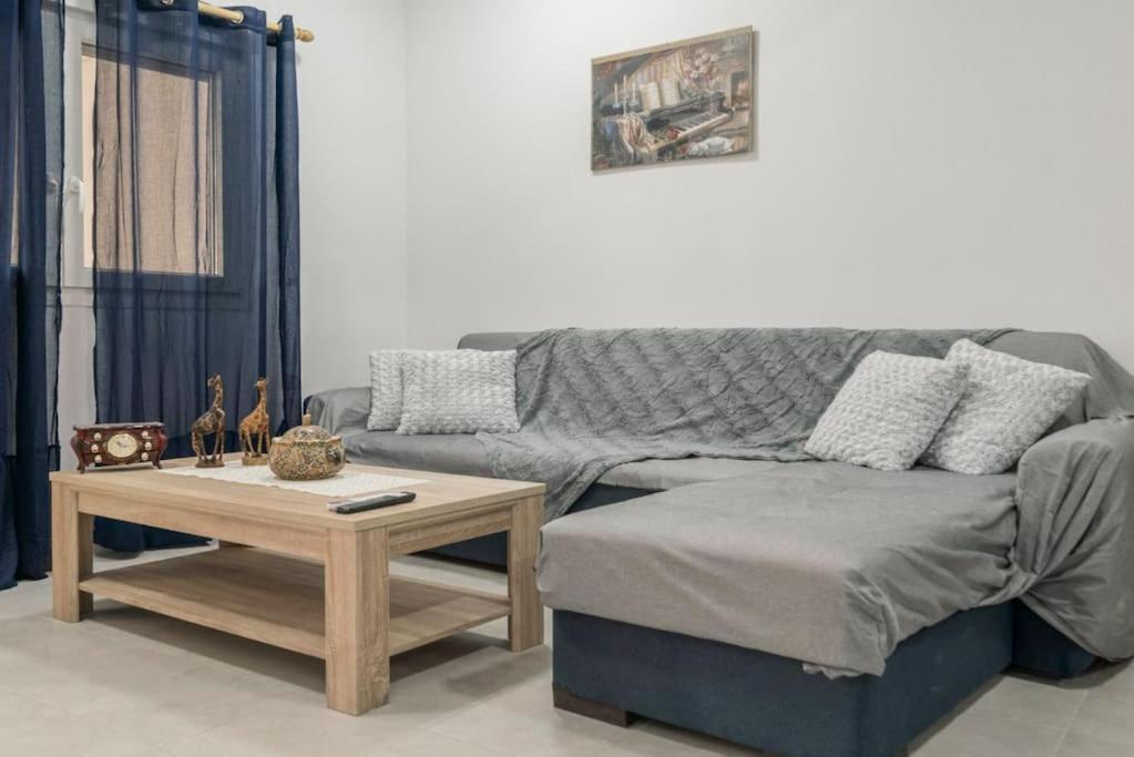 Manos Apartment